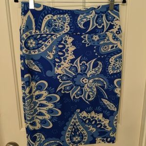 Medium Lularoe Cassie